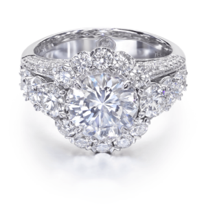 Elegant Engagement Ring with Round Diamond Center