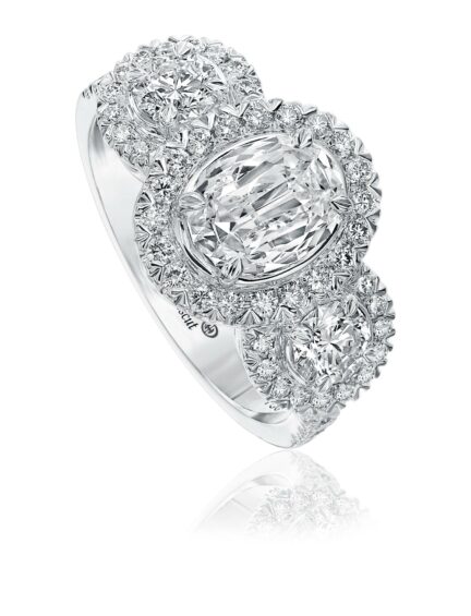 L'Amour Crisscut® Diamond Oval Engagement Ring - Exceptional Sparkle